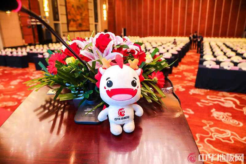 5db3dcd2a6712.jpg 04.jpg